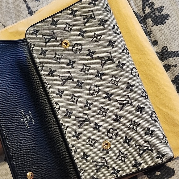 Louis Vuitton Porte Tresor International Monogram Canvas Trifold Long Lin wallet - Picture 12 of 13